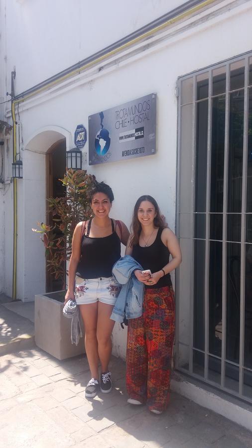Trotamundos Hostal Santiago Exterior photo