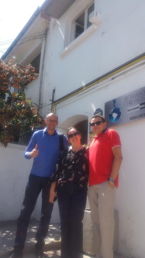 Trotamundos Hostal Santiago Exterior photo