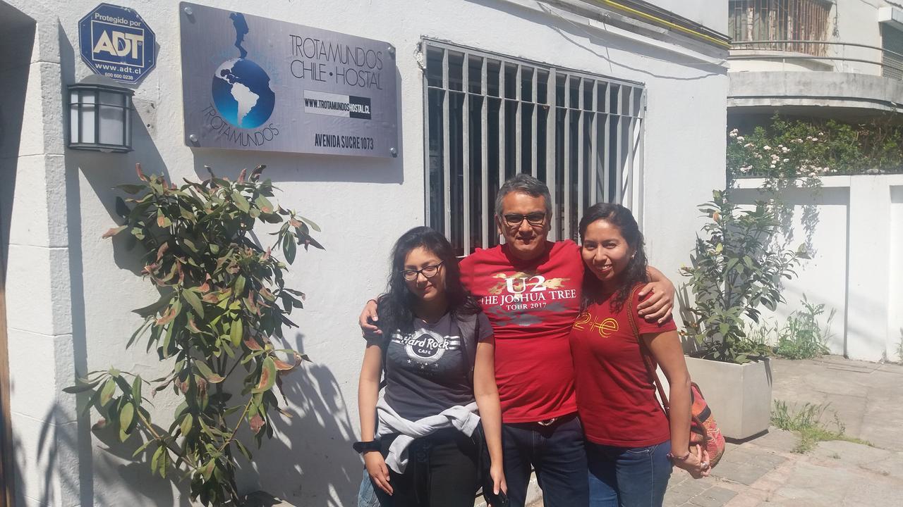 Trotamundos Hostal Santiago Exterior photo